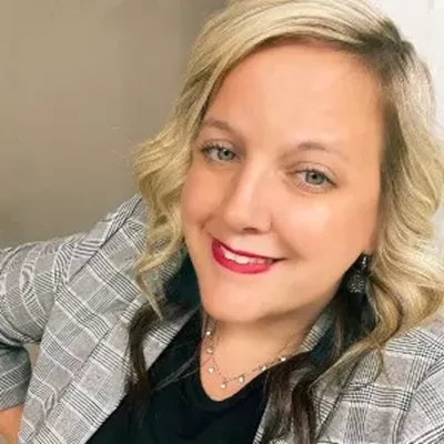 Nicole Peterson logo