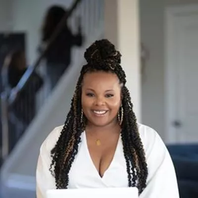 Pamela Lewis/Realty Space Logo