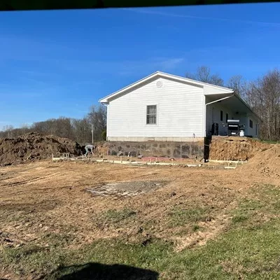 Premier Contractors Co Logo