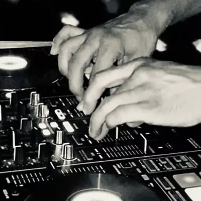 Pstract Entertainment Logo