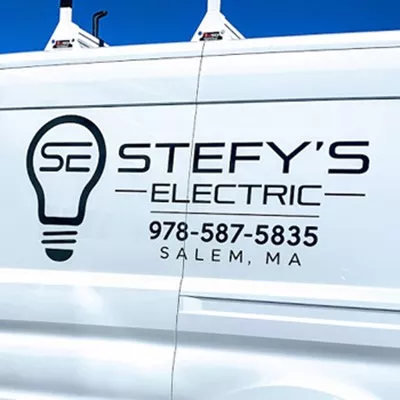 Stefy's Electric, LLC. Logo
